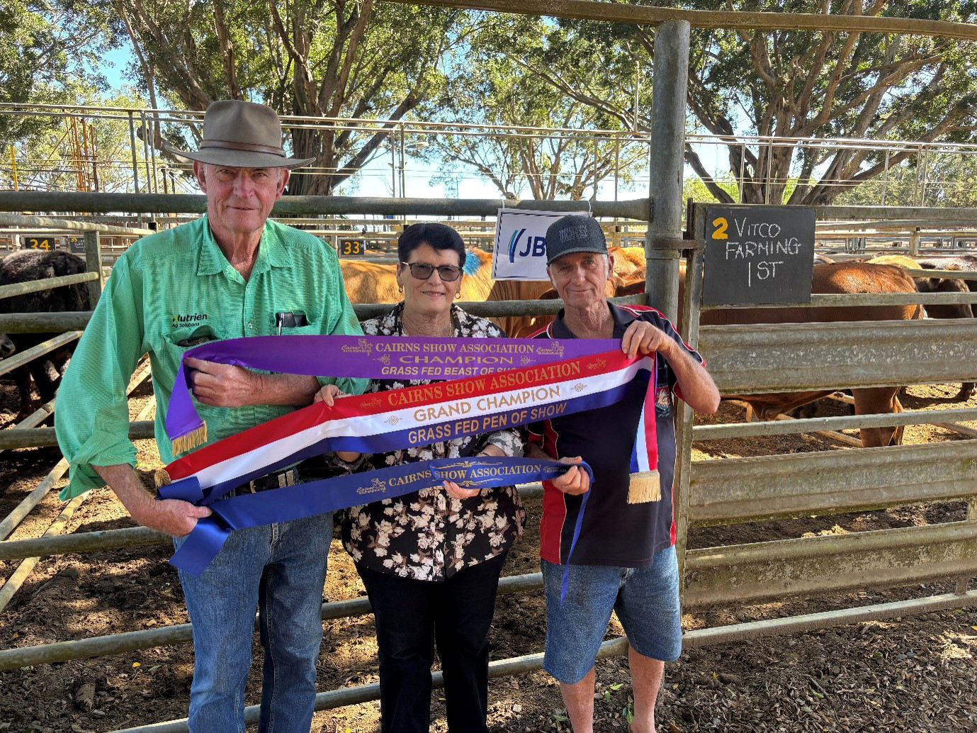 (from left) Alan Mackenzie, Janette Pitt and Peter Vit of Vit Co Farming who won Grass Trade Ox – Class 7002, The Grand Champion Pen of the Show and Grand Champion Beast of the Show.