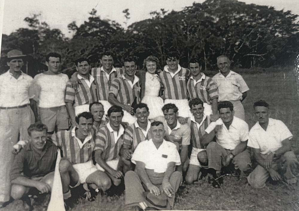 (Back row) Luigi Picco, Sergio Nobile, Remo Minisini, Renzo Malizan, Aldo Piovesan, Marge Cattarossi, Fred Cattarossi, Giulio Pase and Joe Preda (Bottom) Bortolo Muccignat, Silvano Zadro, Secondo Cunial, Arturo Sclippa, Ermes Schincariol, Memi Nasato, Oliver Schincariol, Gino Nasato and Enrico Schincariol (Bus Driver) Lou Jones.