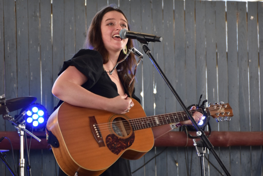 Cooktown local Yasmin Morris (Yazmindi) got to open the Savannah weekend as the first performer at the Bull Bar on Friday.
