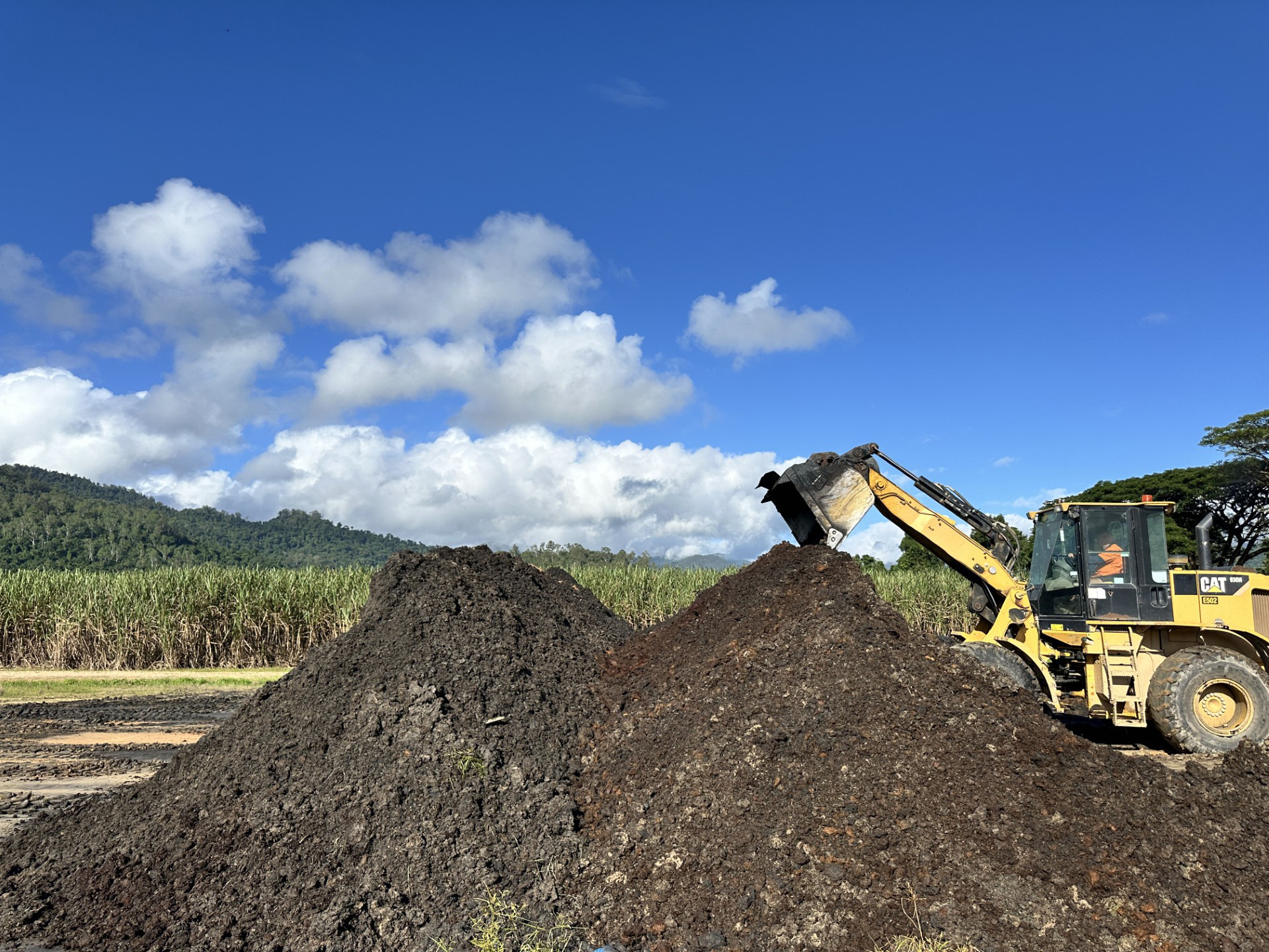 Final stages of Mossman-based Green Food Australia on farm composting processes is now ready to enrich farm soils across the Far Northern region.