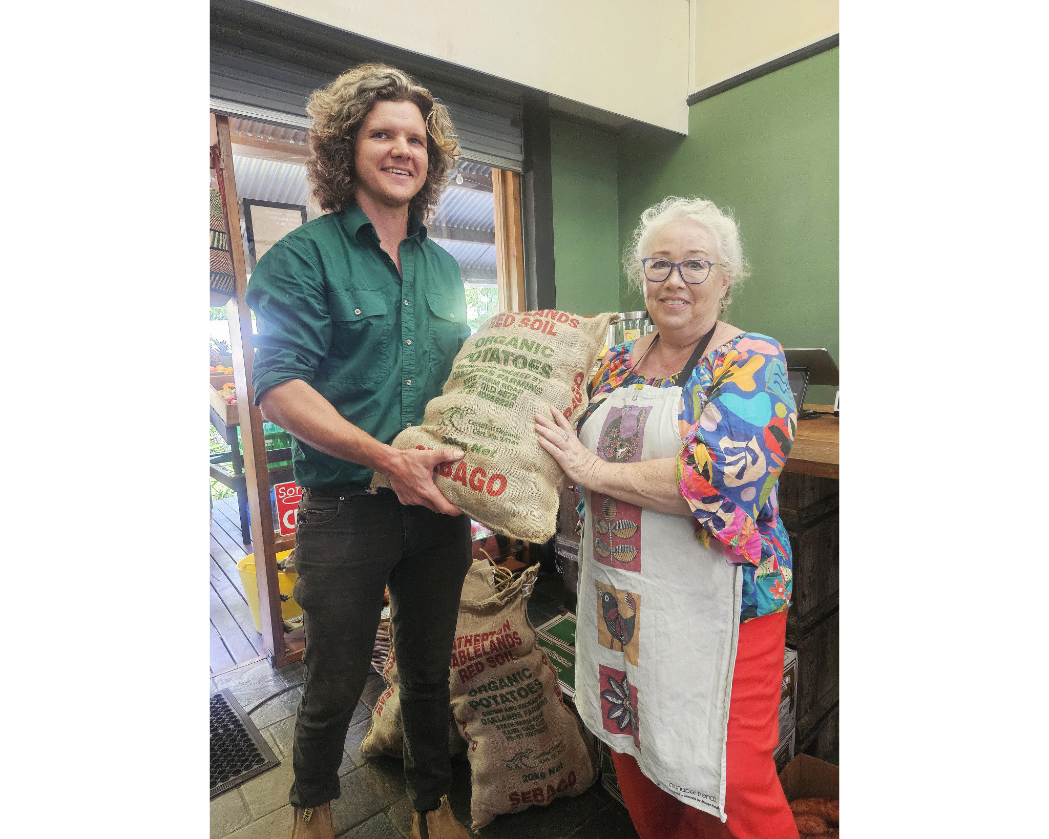 Tom O’Connor from Golden Oak Produce with Oaklands’ potatoes and Louisa Casino from Wholesome Kuranda.