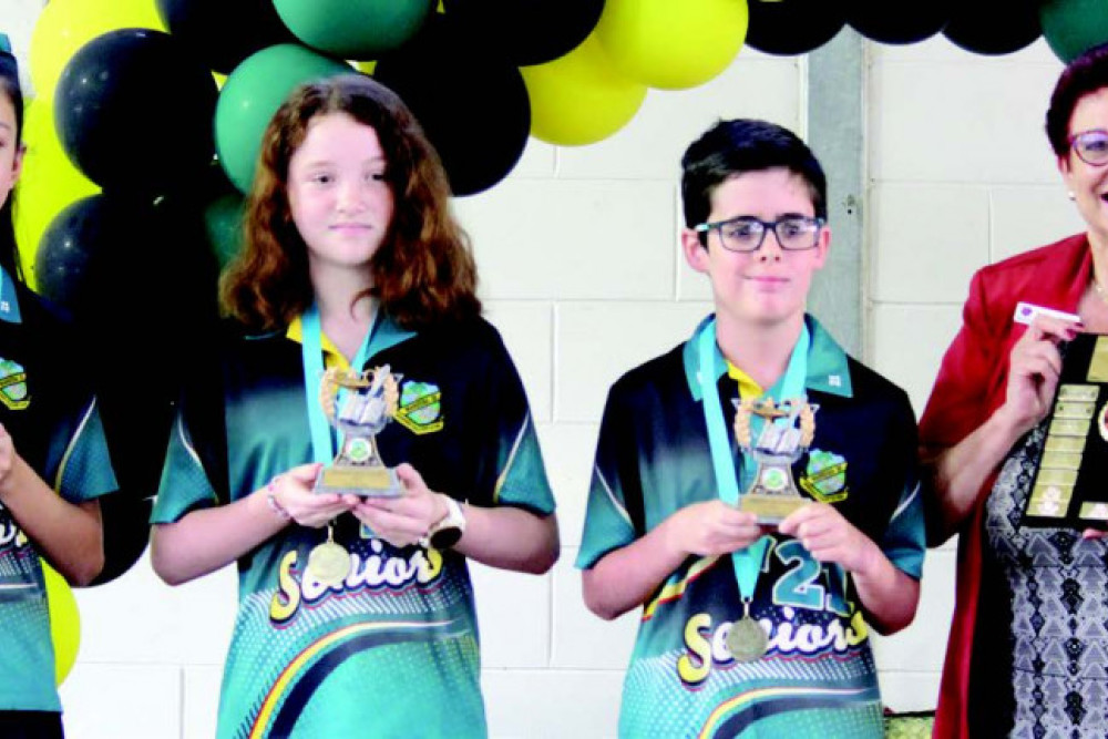 Year 6 Mareeba State School Dux award winners.