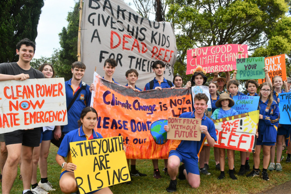 Students strike for climate change - feature photo