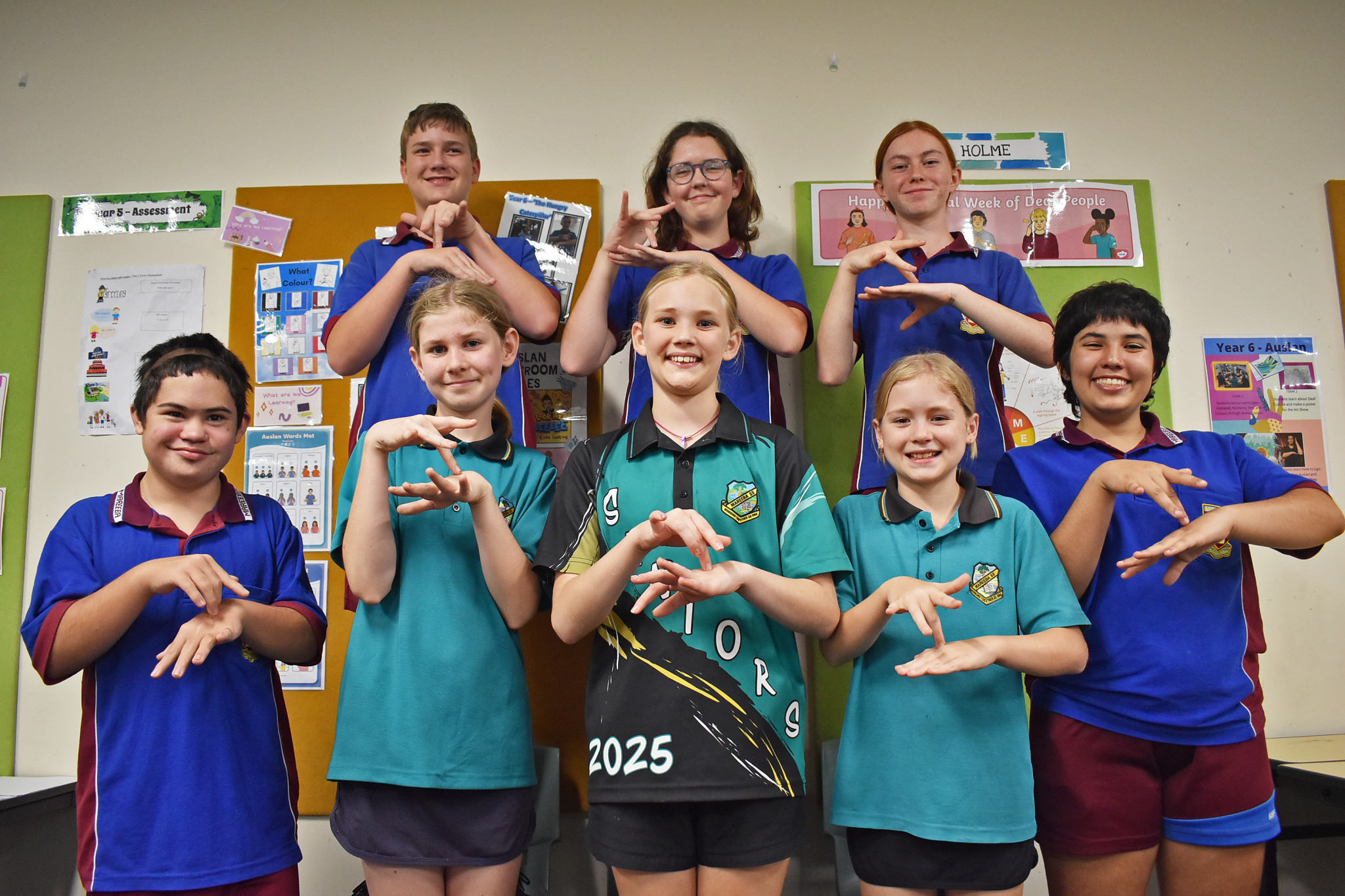 The students are getting ready for their hand signing 'performance' in Brisbane.
