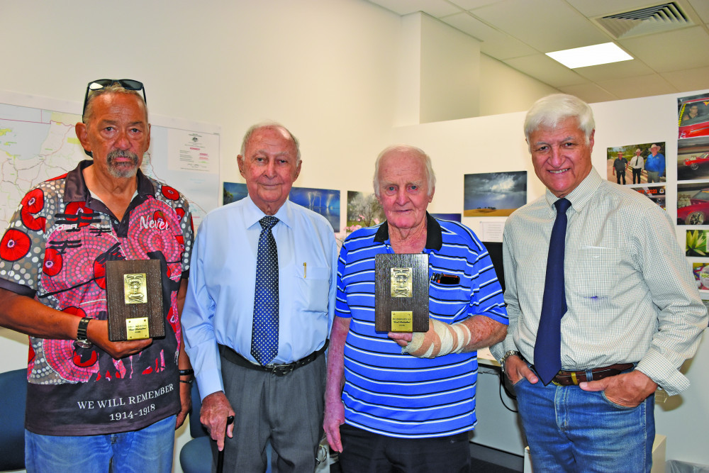 Kennedy MP Bob Katter and Mick Borzi OAM were on hand to present Both Ron Redcliffe (second from right) and Duncan McInnes (left) with their Good Australian awards