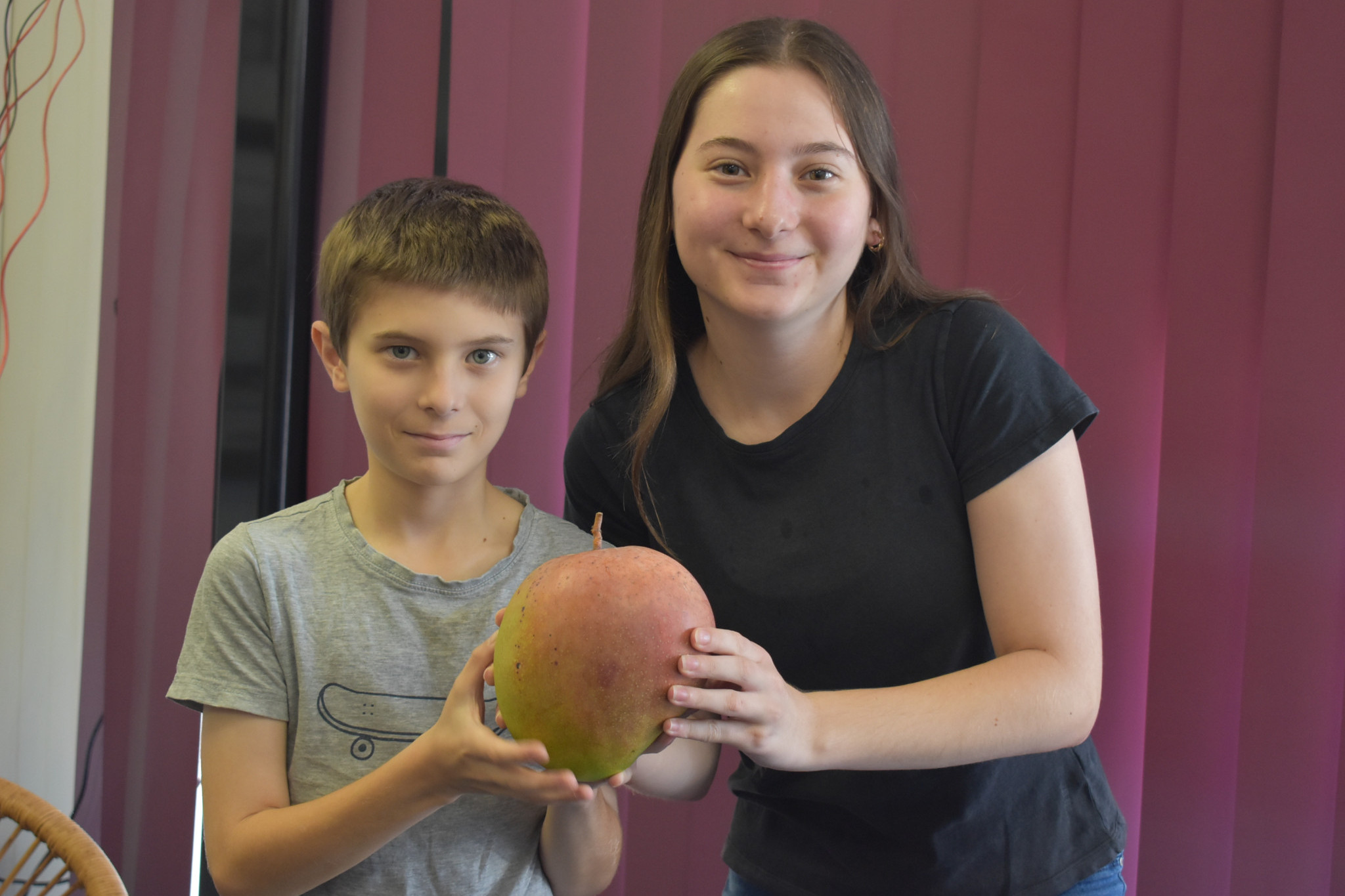 Liam and Sienna Avolio with their 1.514kg specimen.