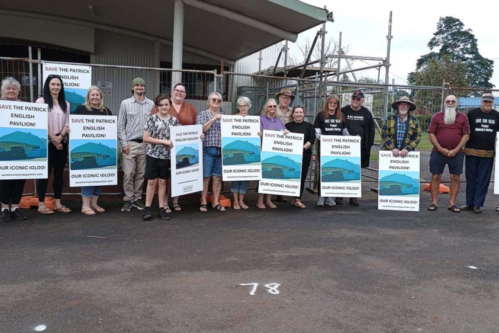 Around 70 people turned up to a meeting about the pavilion’s future on Saturday.