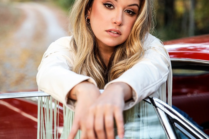 American country music singer Alexandra Kay has been announced as one of the international artists set to perform at Savannah in the Round this year.