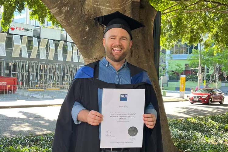 Former Mareeba man Sean Fox has graduated from QUT with first-class honours.