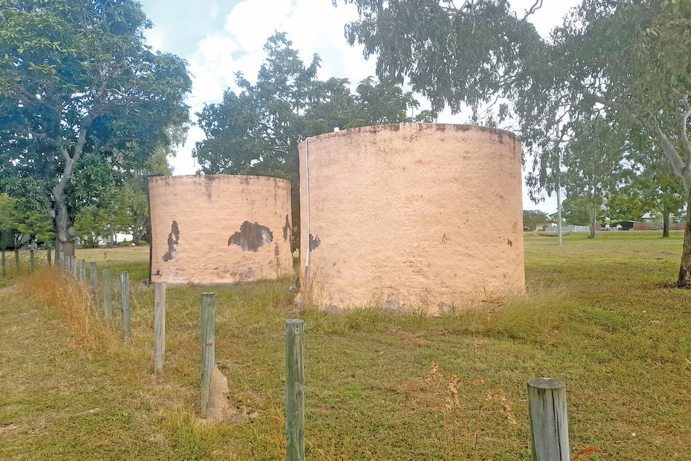These two old water tanks at Biboohra will be given a fresh new look, with a colourful mural to be painted on them.
