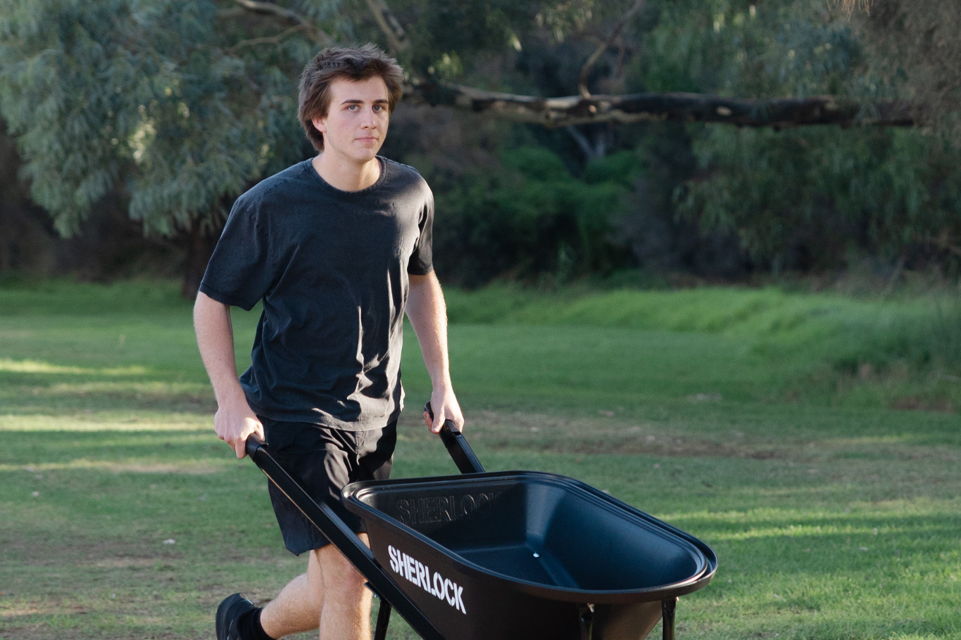 Bodie Bloore will be running solo in the Great Wheelbarrow race for the Epilepsy Foundation. Photo credit: Jessica Lockhart Photography.