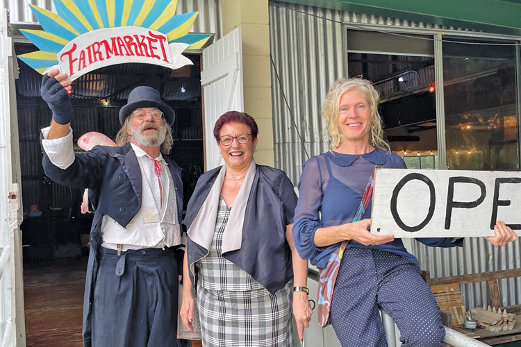 Willem Brugman and Catherine Hassall from Centre for Australasian Theatre with Mareeba Mayor Angela Toppin (middle) at the opening of FAIRMARKET.