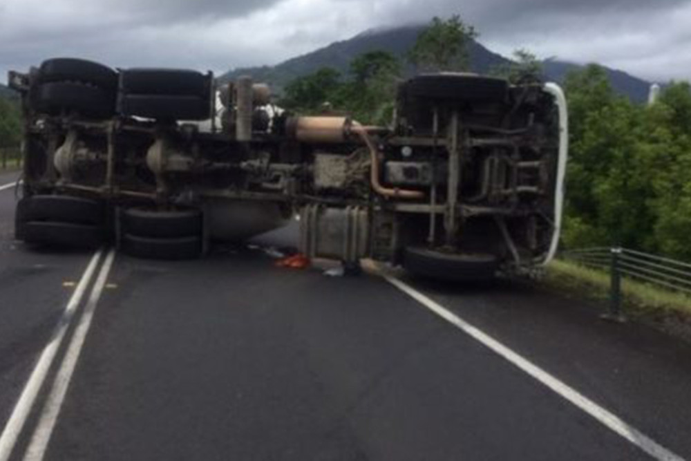 Redlynch truck rollover closes highway - feature photo