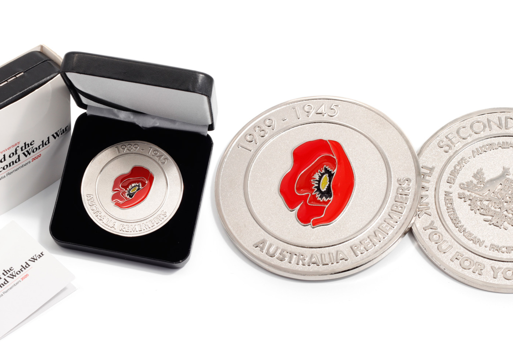 Special medallion for World War 2 veterans - feature photo