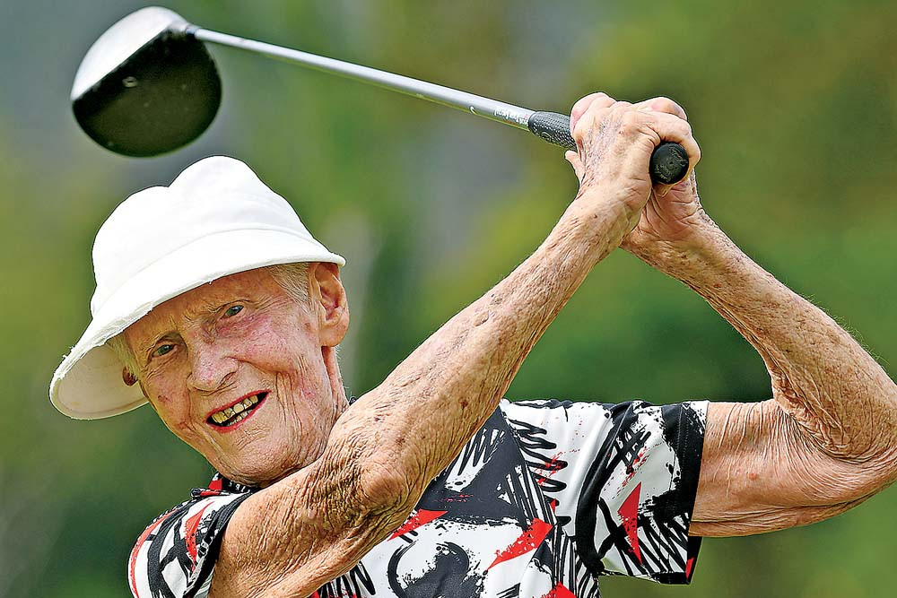 Atherton Golf Club’s eldest member Muriel Lowrey teed-off in the first competition held at their new short course.