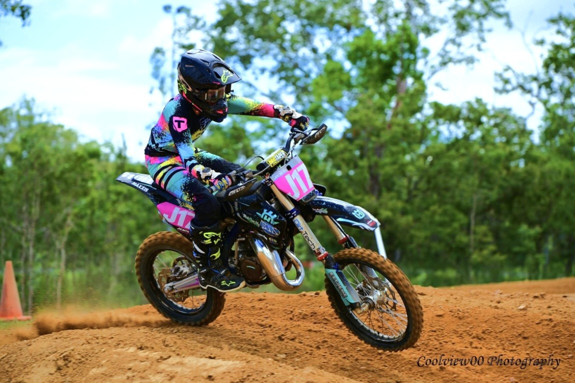 Motorcross action inbound - feature photo