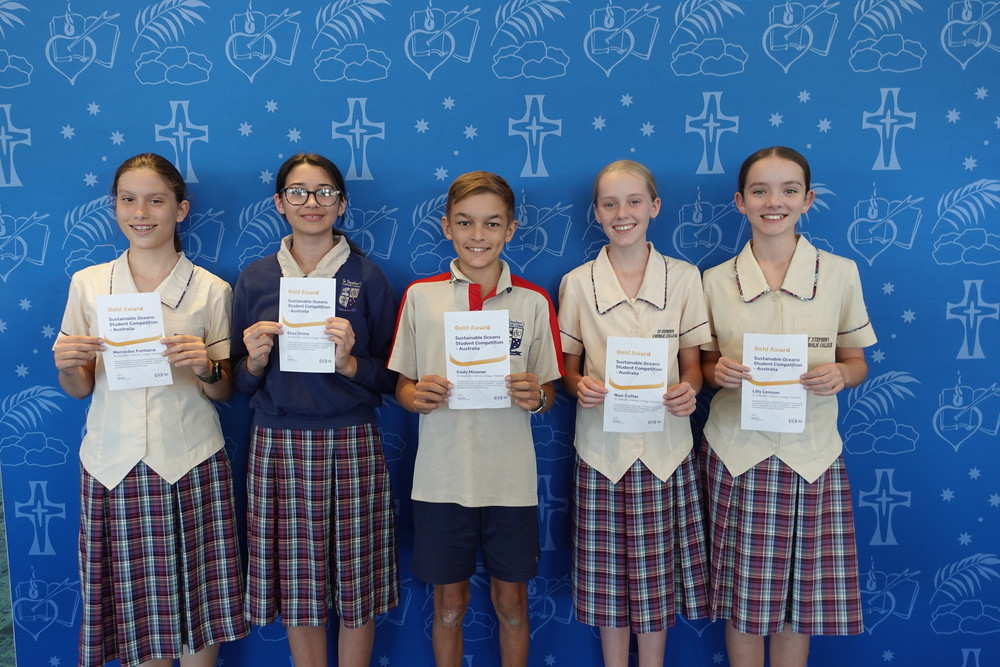 St Stephen’s geography students Mercedes Fontaine, Enya Grima, Cody Misener, Niav Cotter and Lily Lennon are proud to take home gold from the Sustainable Oceans Student Challenge