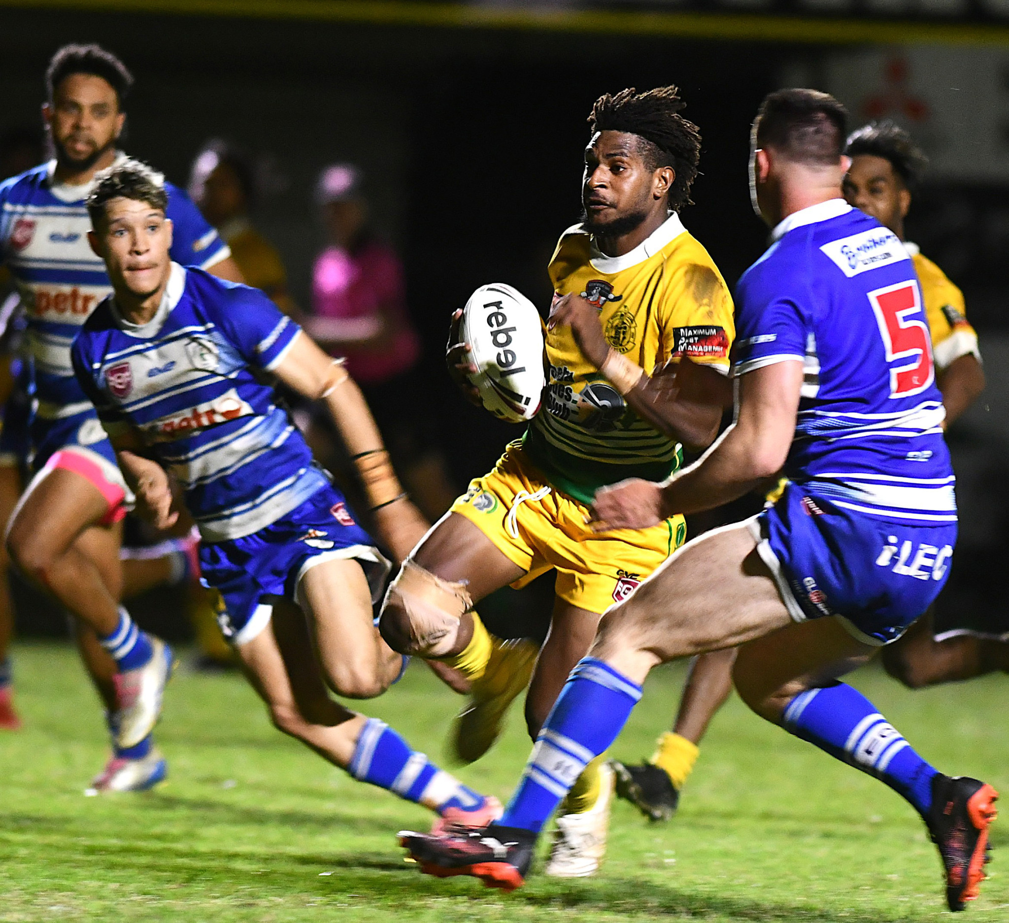 Mareeba’s fullback makes a break.