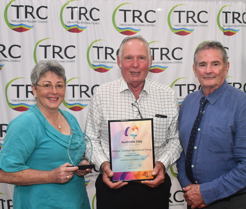 The Inclusion Award went to the Atherton Show Society, accepted by secretary Vicki Baylis and president Alan Dowling, pictured with Cr Peter Hodge.